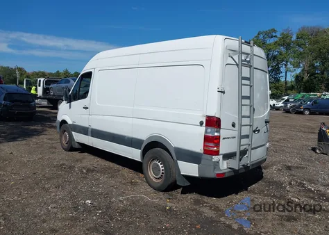 2014 Mercedes-Benz Sprinter 2500 Normal Roof из США, поврежденный, VIN WD3PE7CC0E5856367